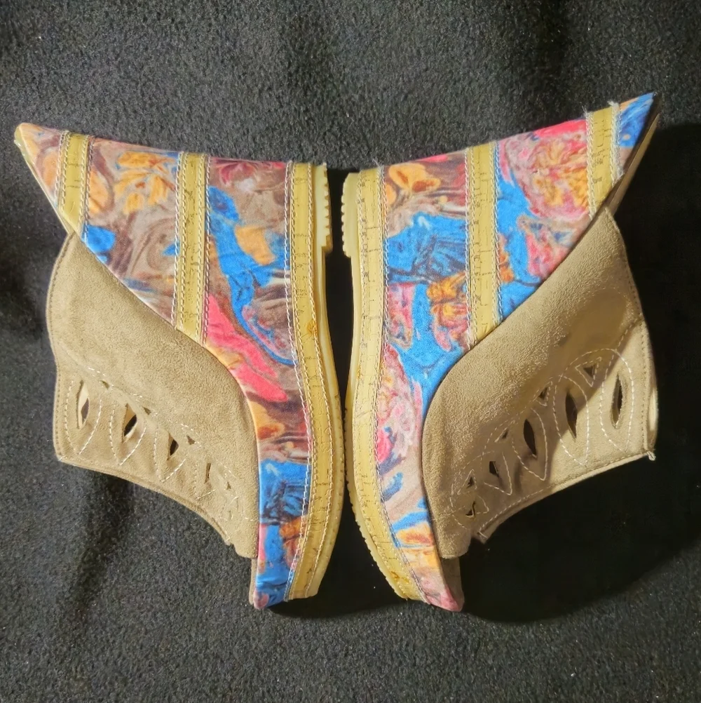 2 Lips Too -Too Tropic Tan/Taupe SuedeSandals with Multicolor Wedge Heel -Size 7